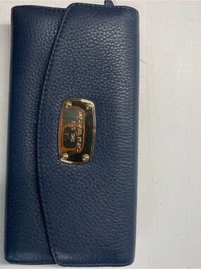 Michael Kors Navy Pebbled Leather Wallet Clutch Gold Continental 💙✨